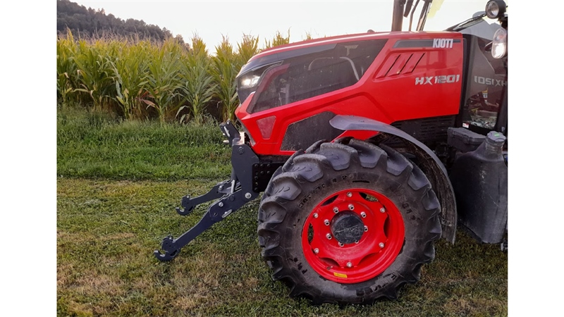 PRIEKŠĒJĀ UZKARE TRAKTORAM CAT. 2 1500 KG