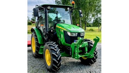 PRIEKŠĒJĀ UZKARE TRAKTORAM CAT. 2 1500 KG - ZAĻA (RAL 6001)