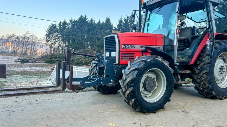 PRIEKŠĒJĀ UZKARE TRAKTORAM CAT. 2 1500 KG