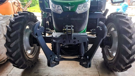 PRIEKŠĒJĀ UZKARE TRAKTORAM CAT. 2 1500 KG